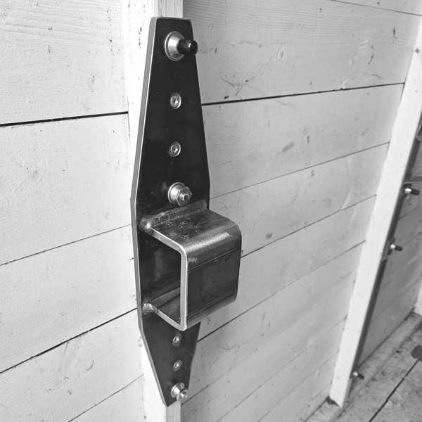 Super Shed Shackle