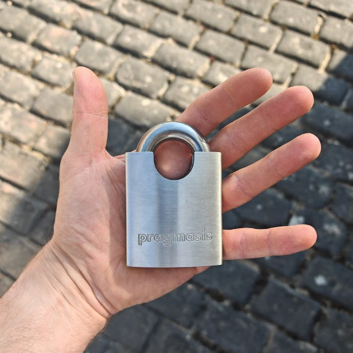 Pragmasis Titan Closed-Shackle Padlock